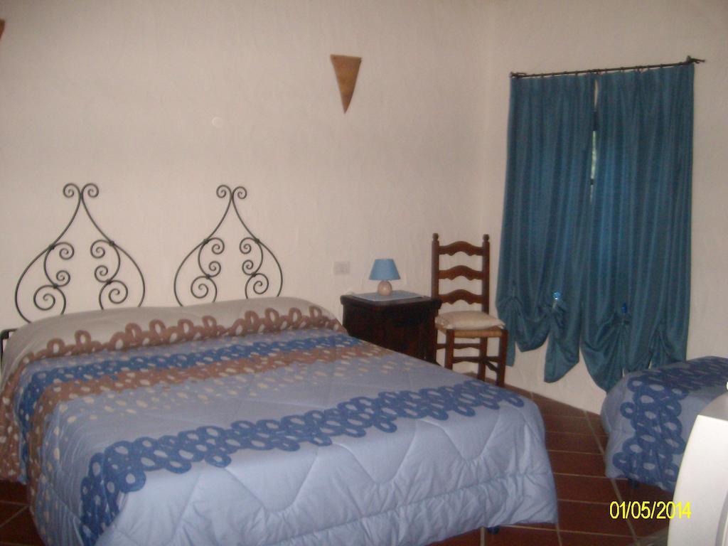 Agriturismo Spridda Bed & Breakfast อาร์ซาเคนา ห้อง รูปภาพ